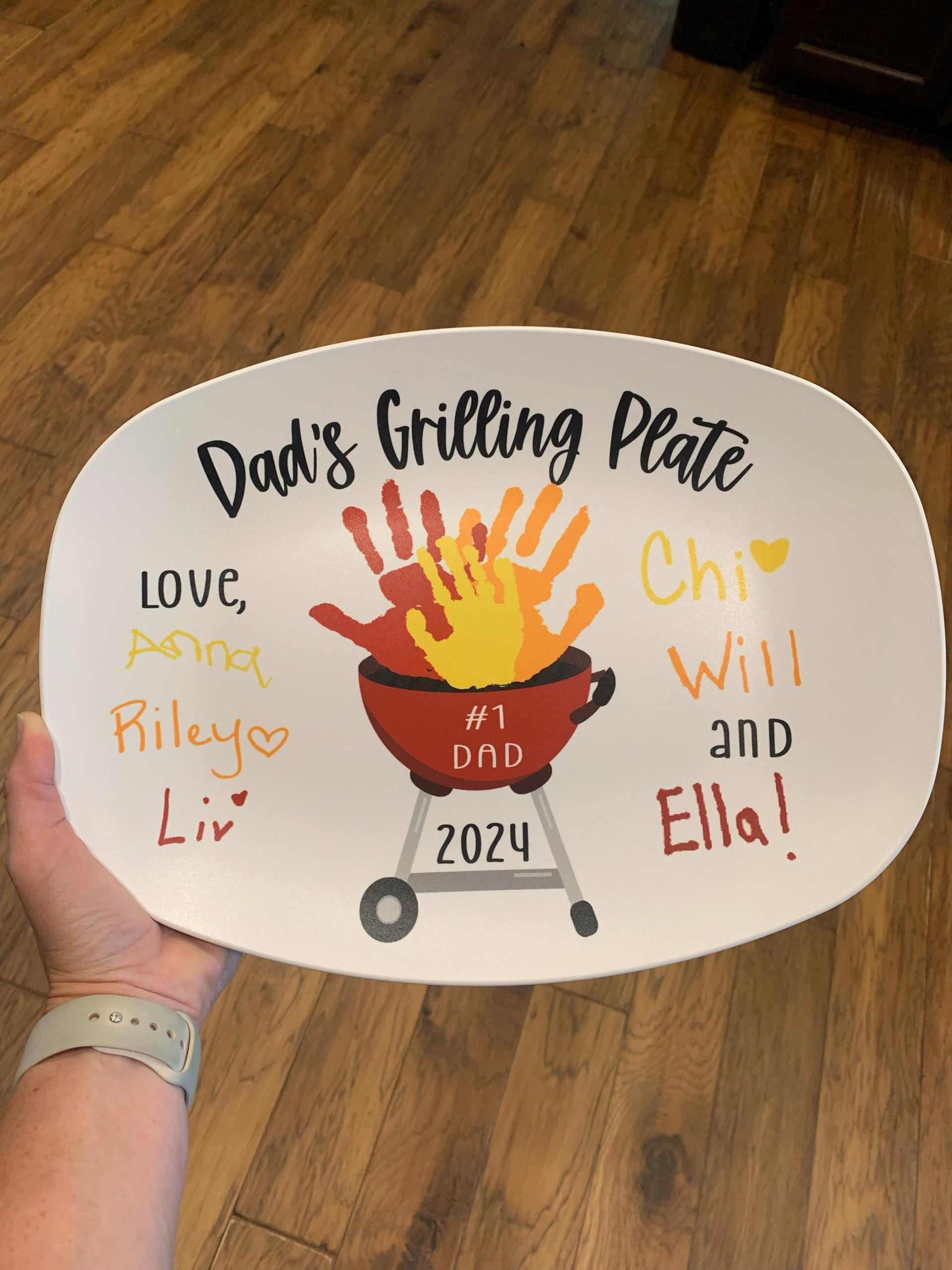 Handprint BBQ Grilling Platter with Signatures, Personalized Father&#39;s Day Platter, Barbecue Grill Plate, BBQ Gift , Polymer Plastic