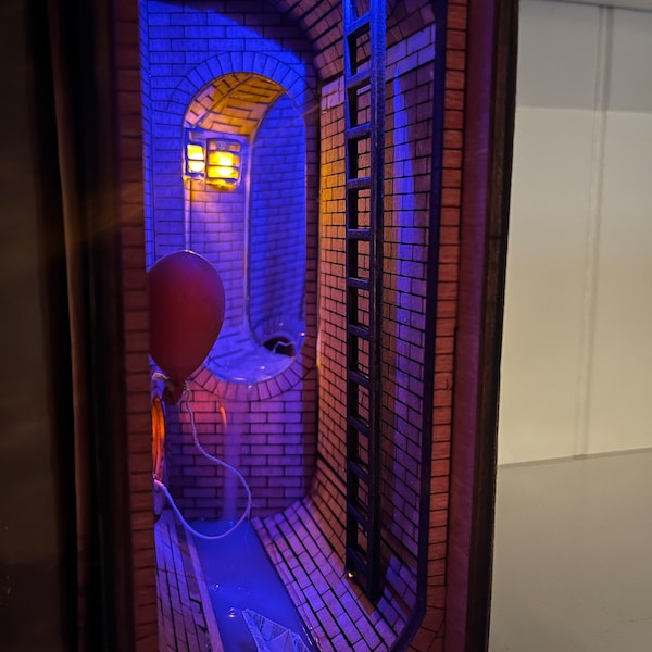 Red Balloon Diorama Bookshelf Insert - Etsy