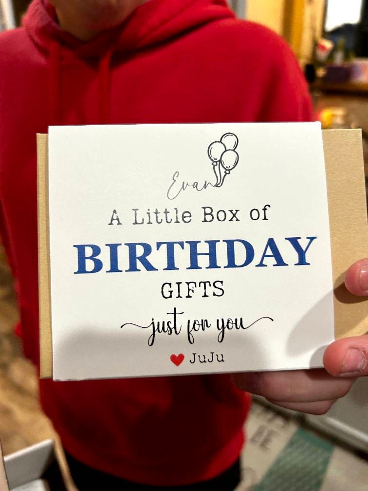 Birthday Gift Card Book, Birthday Gift Card Holder, Gift Card Box, A Fun Way to Give Gift Cards, Birthday Cash Holder, Birthday Money Holder