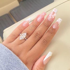 Avriana added a photo of their purchase