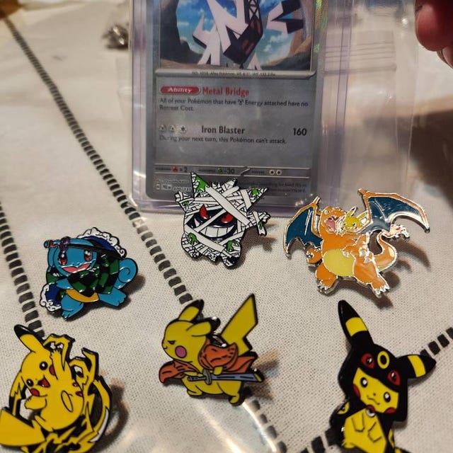 Spilla Smalto Pokémon Ufficiale - Scegli Il Tuo Personaggio! Pikachu, Charizard, Eevee - Foto 4