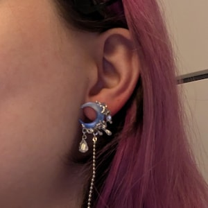 Victoria added a photo of their purchase