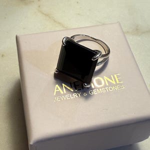 ブラックオニキスリング · スクエアリング · ゴールドプロングリング