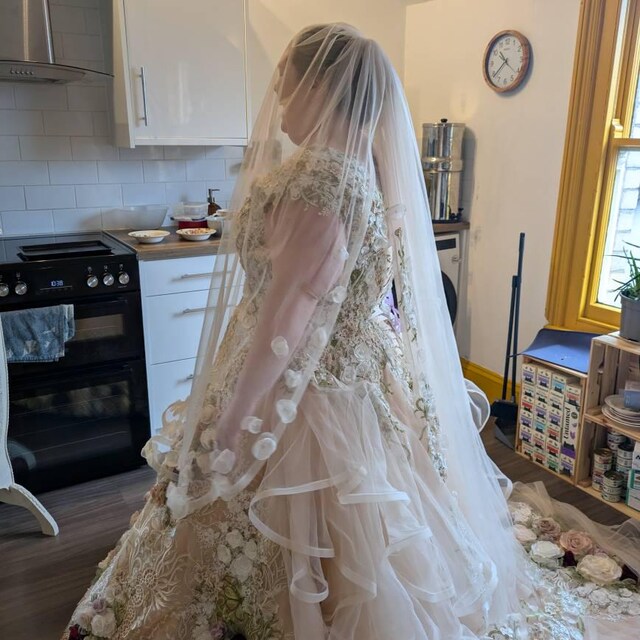 Off White Fairytale Wedding Dress With Golden Embroidery and Roses. - Etsy Off White Fairytale Wedding Dress With Golden Embroidery and Roses. - Etsy