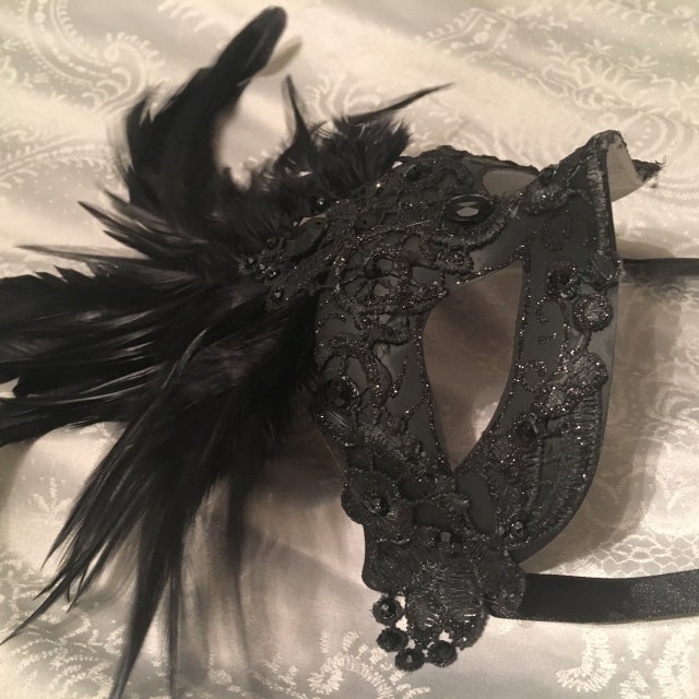 New Bestselling Black Swan Masquerade Mask Set His & Hers | Etsy