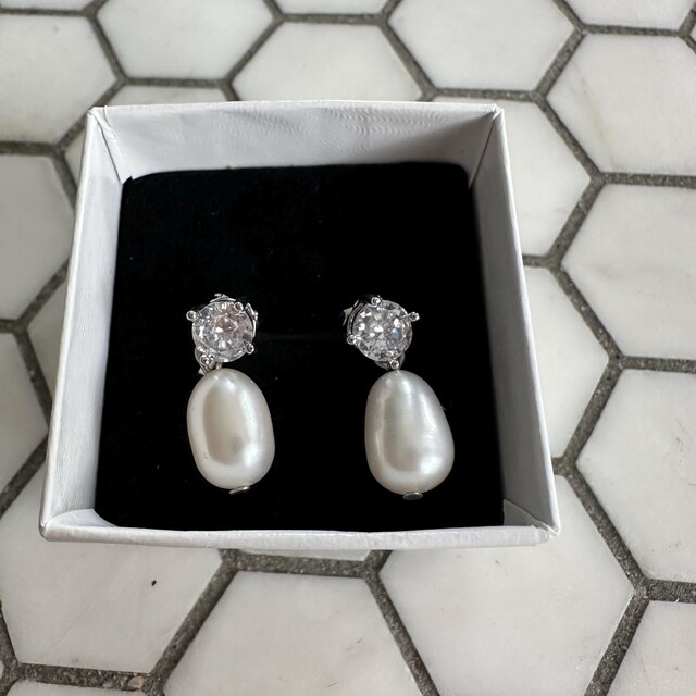 Royalty Replica Princess Diana Floral Cubic Zirconia Cubic