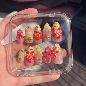 Khloe added a photo of their purchase