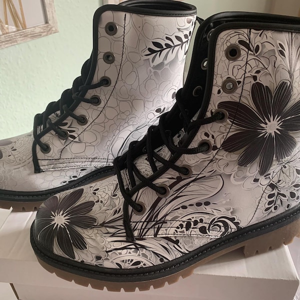 Snowman Snowflake Pattern Print Men Women Leather Boots main image 1