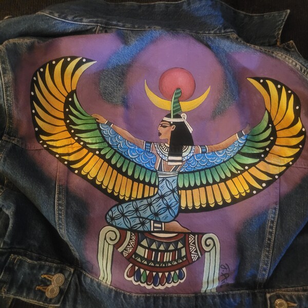 Taj Shirt | Hand-Painted Iconic Top