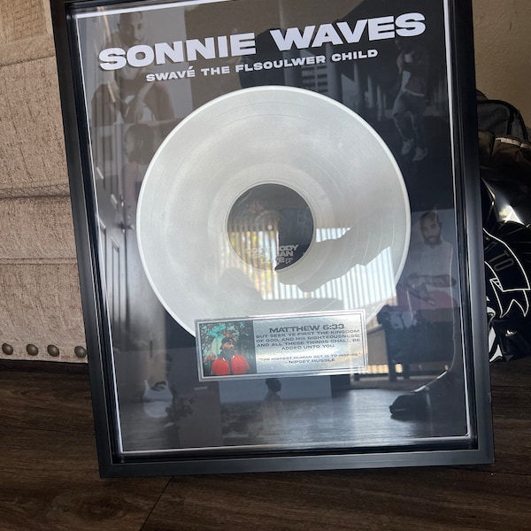 Vinyl Records With Plain White Matte Labels for Crafting, Wall Decor, Invitations, Wedding Guest ...