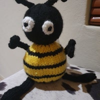 Bumble the Bee Toy Knitting Pattern PDF - Etsy Canada