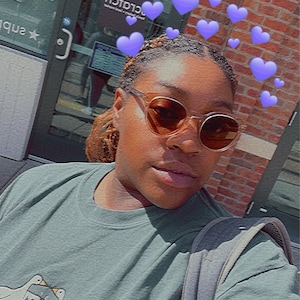 Kimari added a photo of their purchase