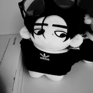 Lee added a photo of their purchase