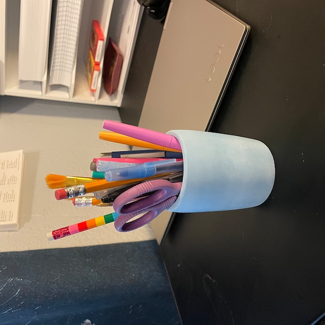 Aesthetic Pen Holder For Your Desk - The Perfect Modern Concrete Pencil  Holder Easily Organizes All Pens and Desk Accessories - A Cute Natural  Design