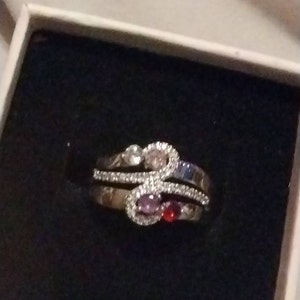 Mothers ring 8 stones Clearance