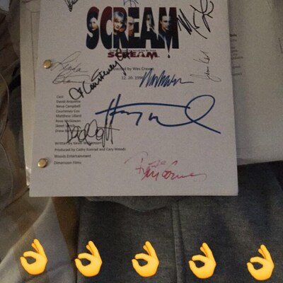 Scream Movie Signed Screenplay Autographed: Wes Craven, Courtney Cox ...