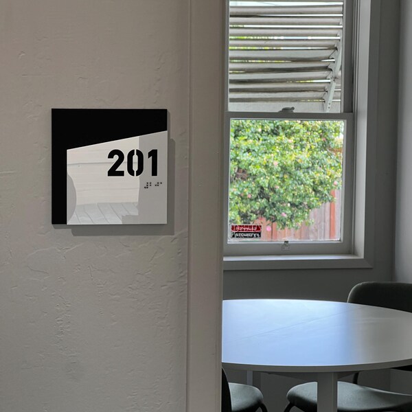 Round Shape Sign for Hotel Signage / Room Number Sign / Apartment Door ...