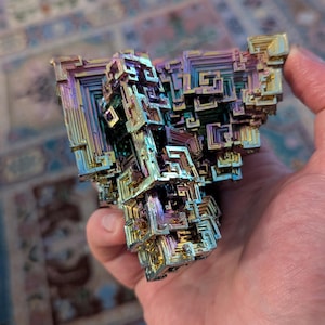Bismutkristallen Bismuth Crystal Stone Rainbow Bright Metal Mineral Specimen Original Nature Artwork Home Decor (Color : 25-35g