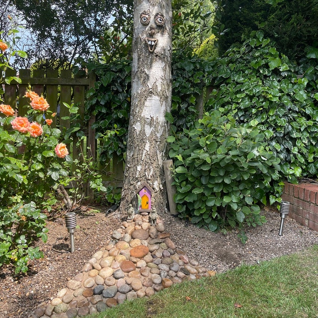 Willy the Tree Face. Funny Faces for Trees. Outdoor Sculpture 