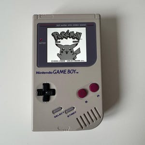 Nintendo DMG-01 ゲームボーイ s-l400.jpg