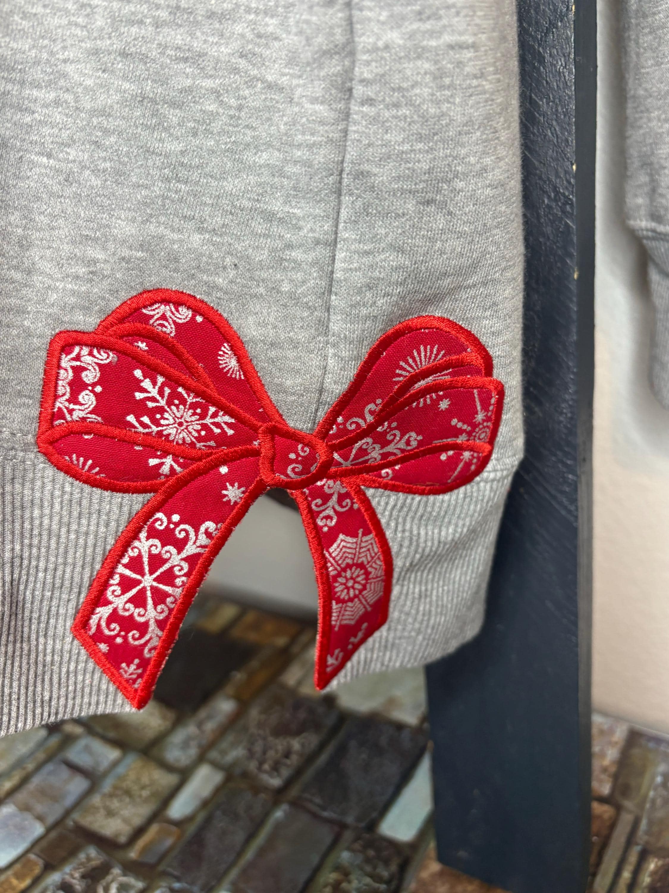 Customer project using Classic Bow Applique with Shadow embroidery design