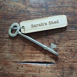 Sarah Lowe image