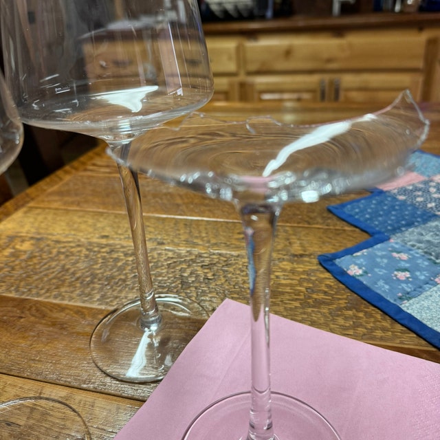 Crystal Wine Glasses – Hand Blown Red & White Wine Glasses – Set of 4 Long Stem Wine Glasses, Premium Crystal – Wedding, Anniversary, Christ