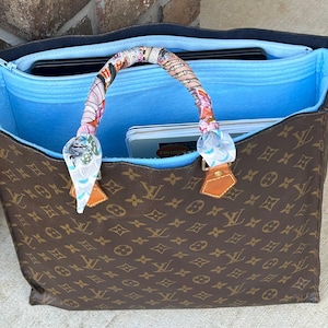 Maria added a photo of their purchase