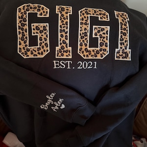 Taylor added a photo of their purchase
