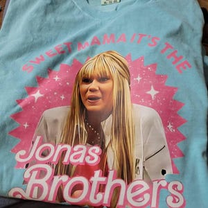 Ashlyn added a photo of their purchase