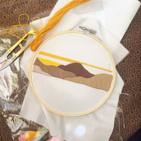 Photo inspiration: DIY Beginner Embroidery Kit Minimalist Retro Sunset Craft Embroidery Photo Inspiration