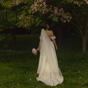 Lace wedding veil, wedding veil, сhantilly wedding veil, spanish veil | Olivia Veil