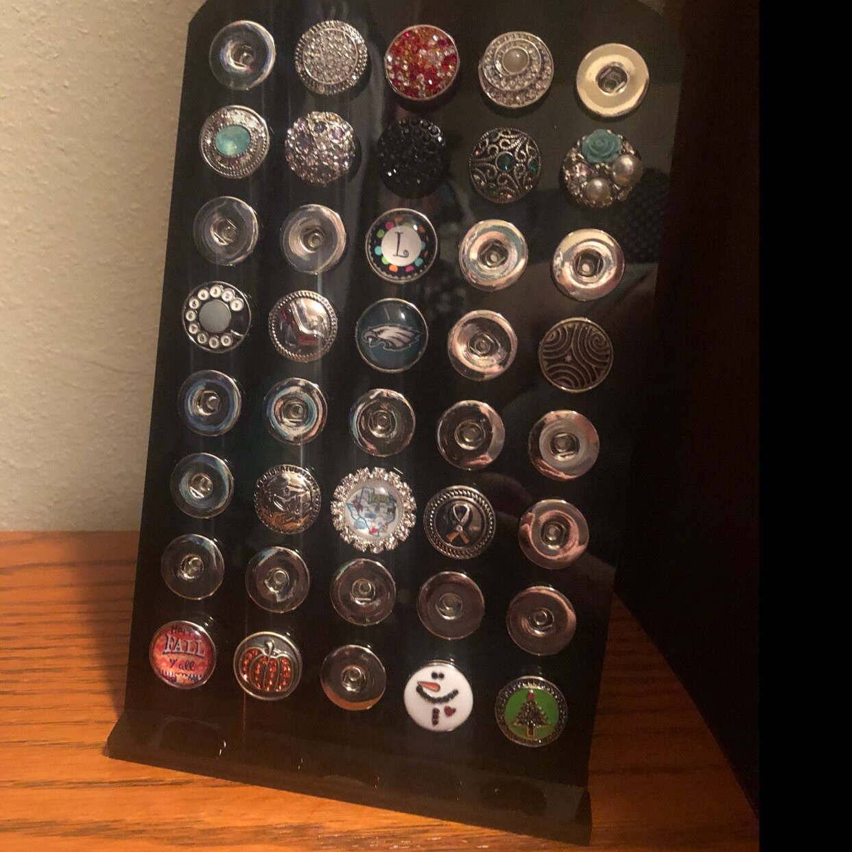 Snap Organizer for snap jewelry, Black Acrylic Snap Display, 40 Button