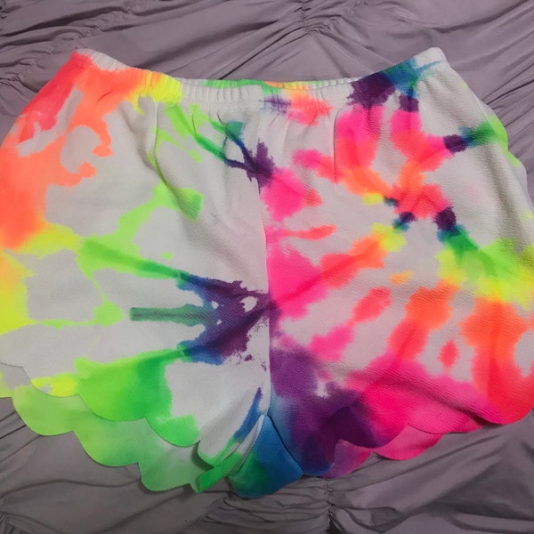 womens tie dye v neck tee