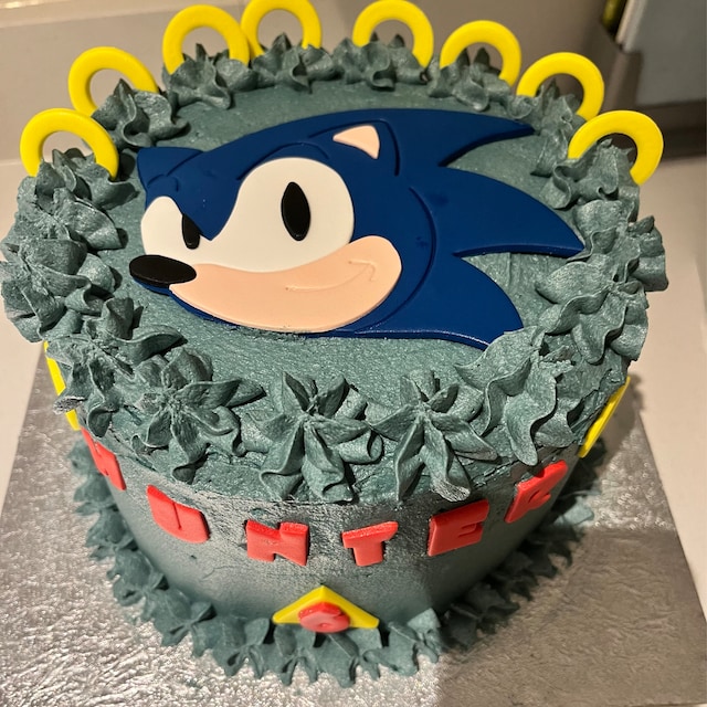 Sonic The Hedgehog Edible Image Cake Topper Personalized Frosting Icin -  PartyCreationz