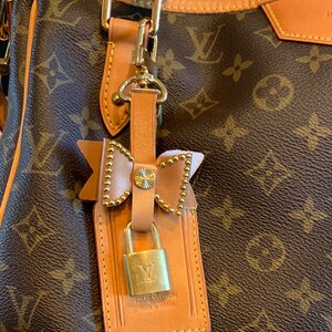 Luggage Tag / Bag or Charm Clips for Louis Vuitton LV 2 