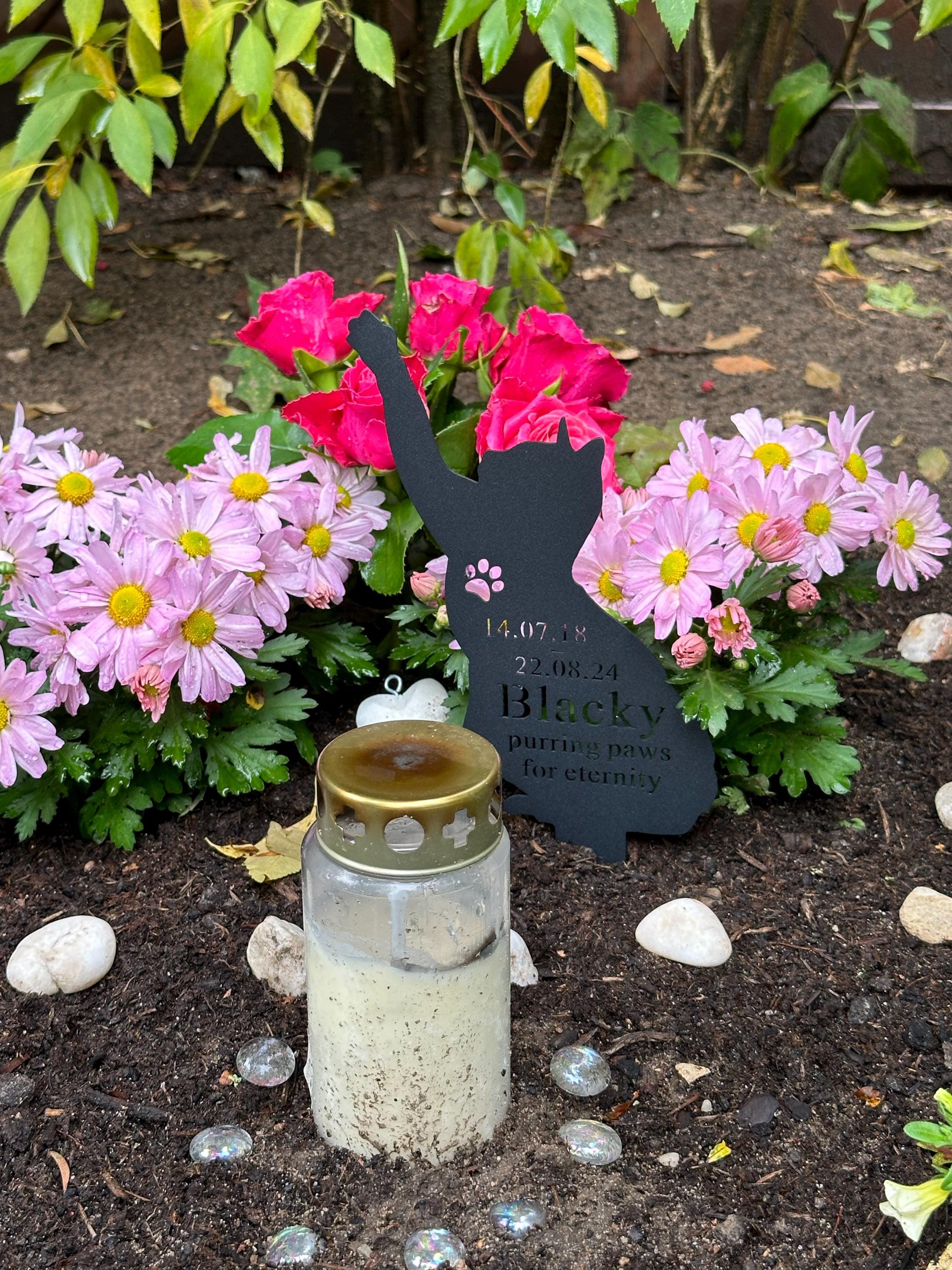 Custom Cat Memorial Stake Personalized Cat Memorial Plaque with Stake Cat Grave Marker Cat Memorial Gift Metal Garden Stake Cat Burial Stake