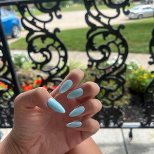 Taylor added a photo of their purchase
