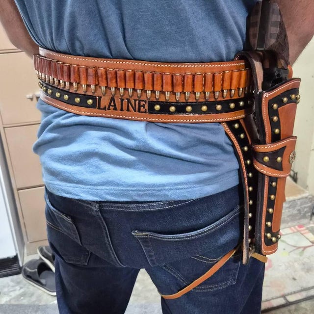 Handmade Tooled Leather Western Holster Cartridge Belt, .357 .44 Handmade Tooled Leather Western Holster Cartridge Belt, .357 .44