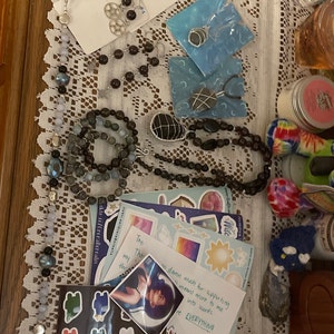 Taylor added a photo of their purchase