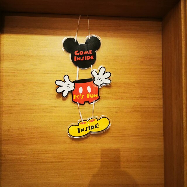 INSTANT DOWNLOAD Printable Classic Mouse Hanging Welcome Door Sign / Come Inside, It's Fun Inside / Classic Mouse Collection / Item #1574 - Etsy instant-download-printable-classic-mouse-hanging-welcome-door-sign-come-inside-it-s-fun-inside-classic-mouse-collection-item-1574-etsy