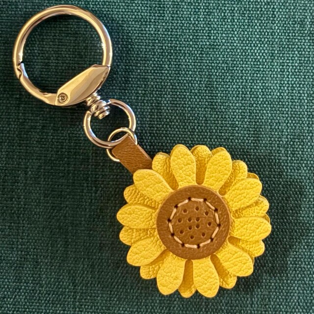 本革ひまわりキーホルダー、イエローフローラルバッグチャーム - Etsy 日本