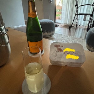Fernanda added a photo of their purchase