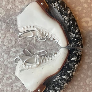 xia added a photo of their purchase