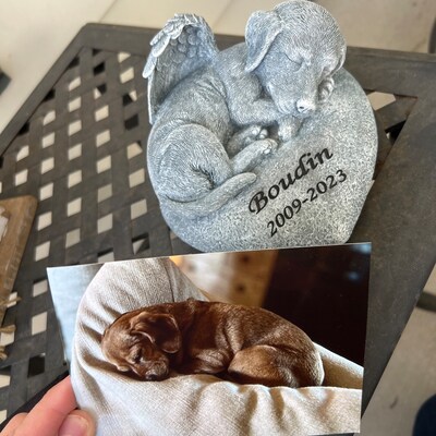 Personalized Memorial Dog Heart-Shaped Plaque - Woman With 7 Dogs - Memorial Gift For Dog Lover