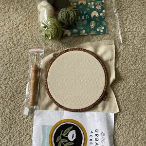 Punch Needle Kit for Beginners | Floral | Black & White | Modern | Embroidery