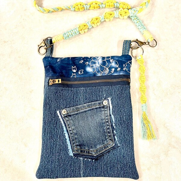 Runaround Bag Pattern by Lazy Girl Designs - LGD111 - Etsy