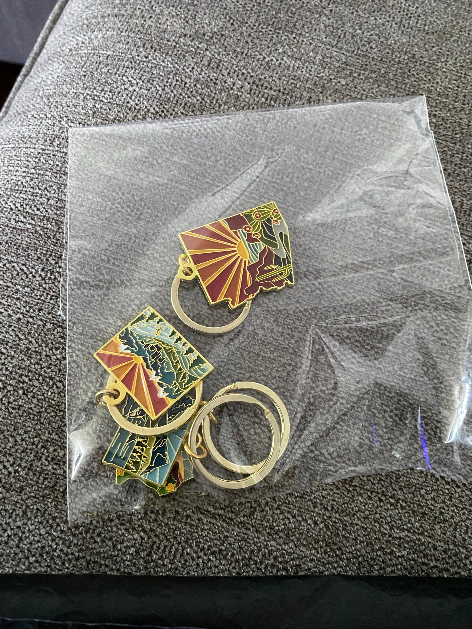 Arizona Soft Enamel Keychain | Arizona Outline Key Ring | Illustrated State Keychain 1.5&quot;