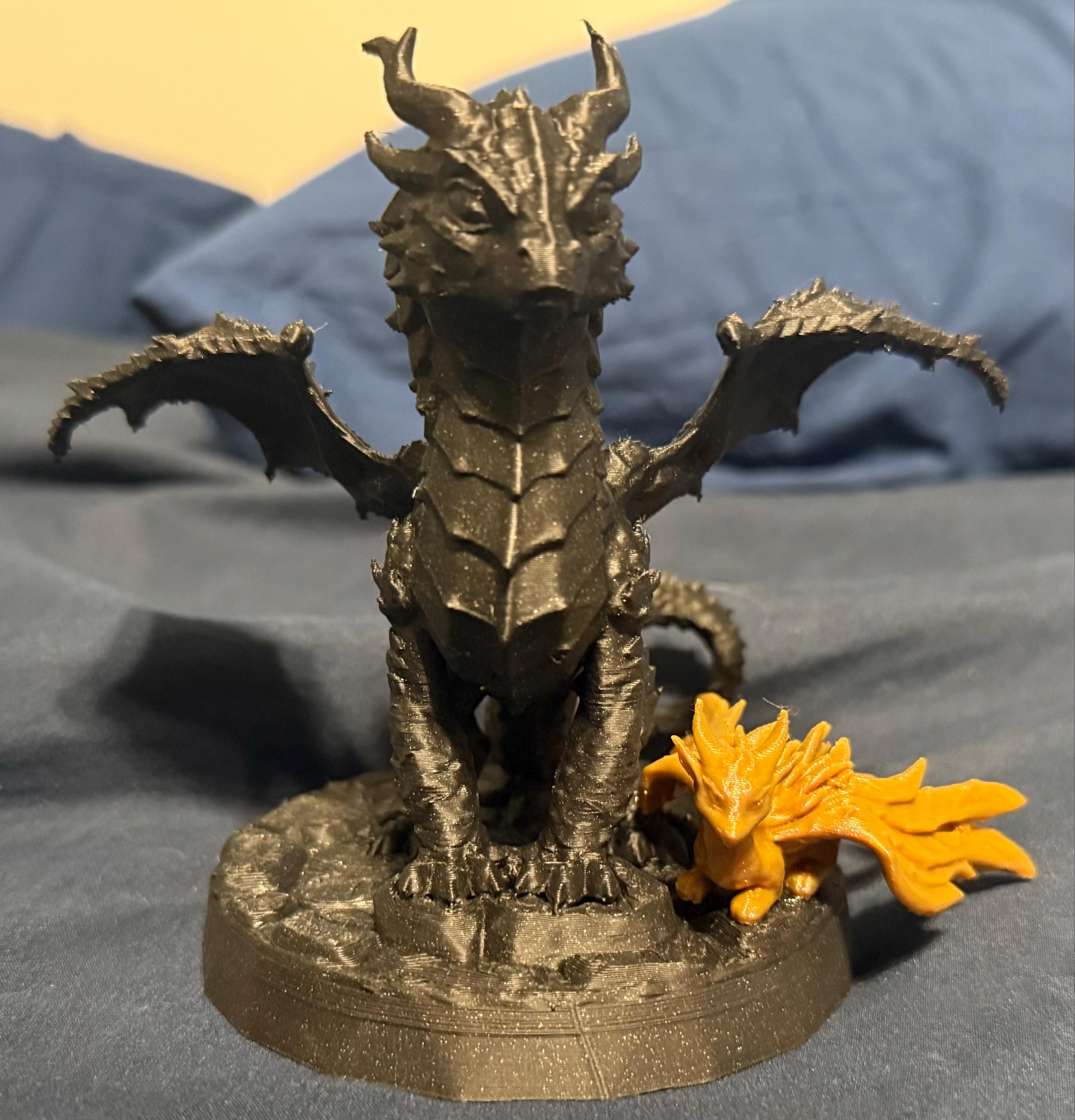 black  Dragon Tairn and mini Gold dragon Andarna shelf decor fourth wing iron flame onyx storm 3d printed decor