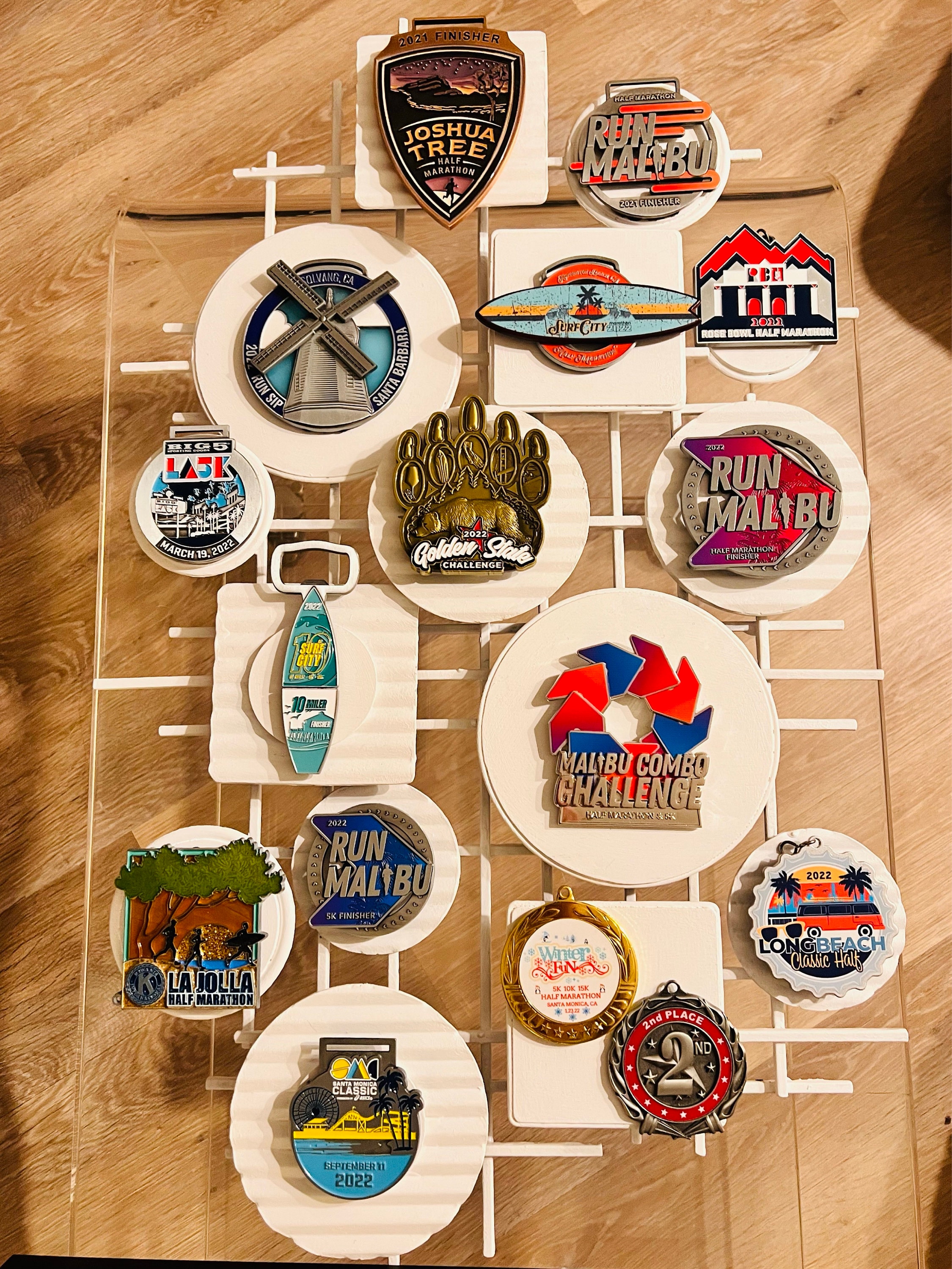 Running Medal Display Medal Display Runner Creative Wall Art Hanger Hangers Holders  Collectible display DIY Wall Display DIY Wall art